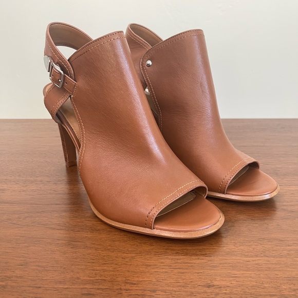 Coach Iona Heels - Picture 3 of 11